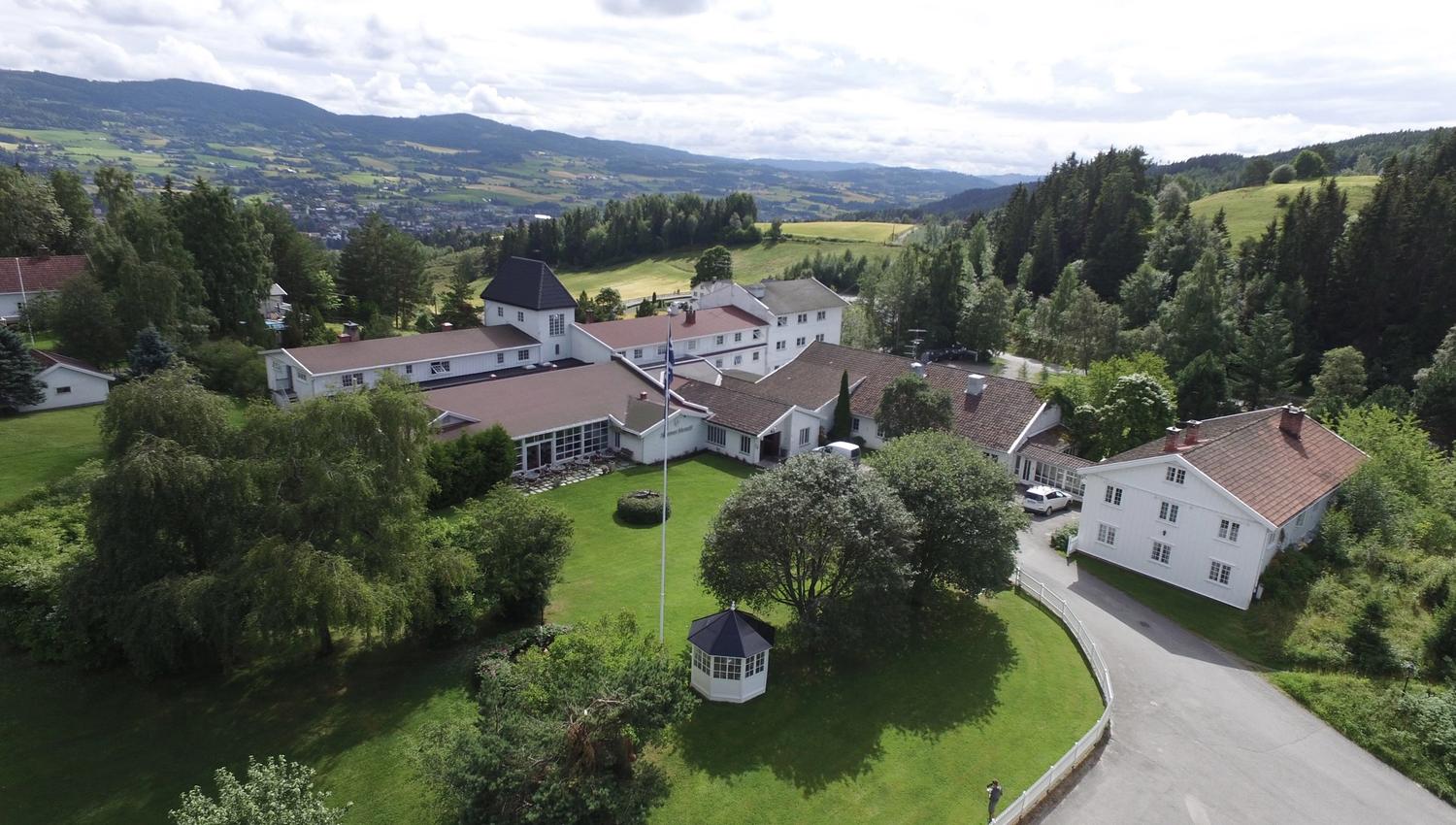 Sanner Hotell - historisk hotell på Granavollen