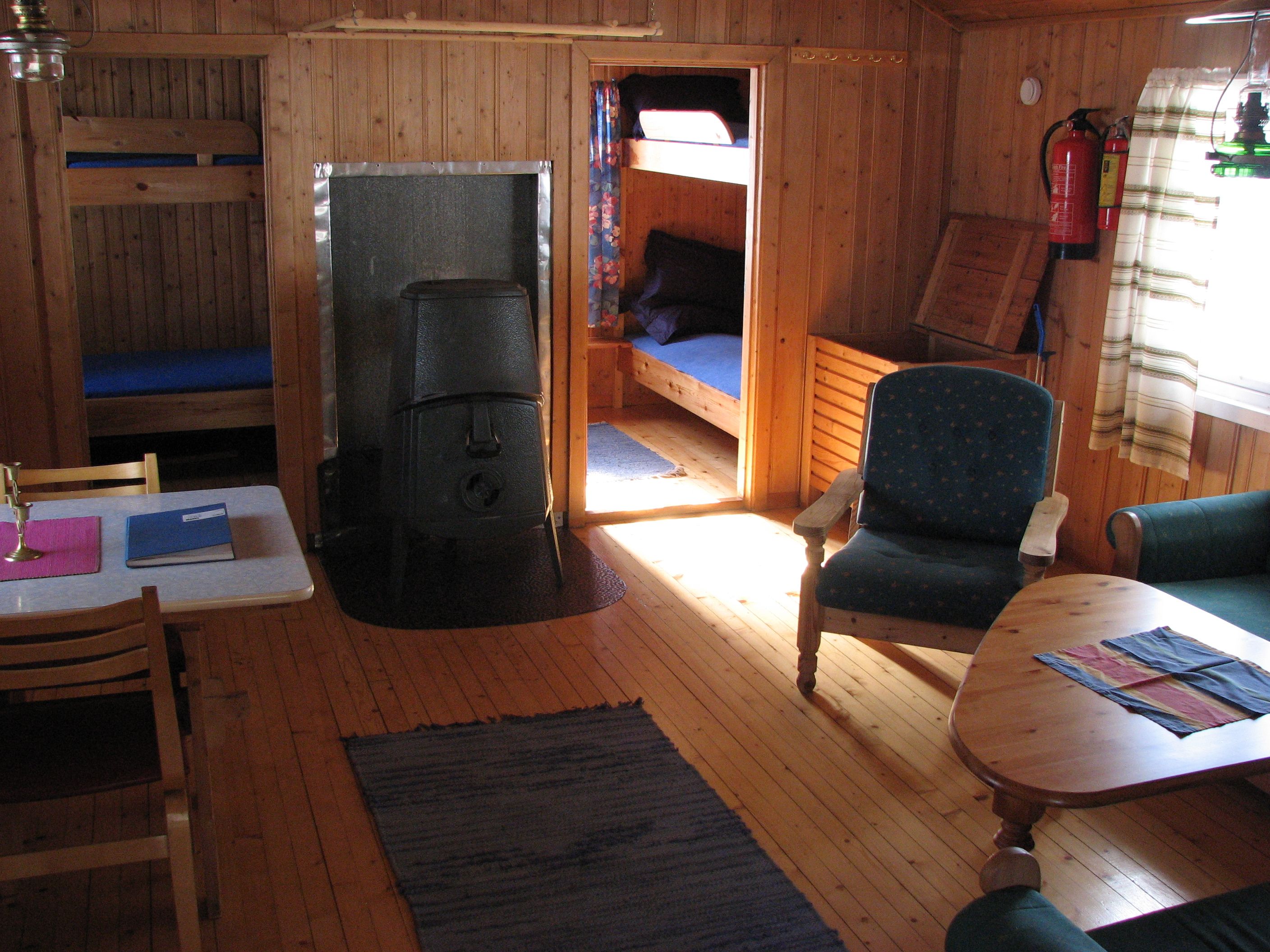 Kvernsjøhytta til Snåsa Fjellstyre, vinter