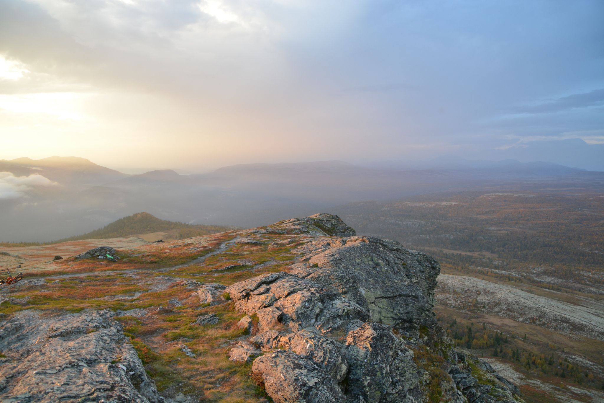 På toppen av Svartfjell Foto Julia Hamre_preview