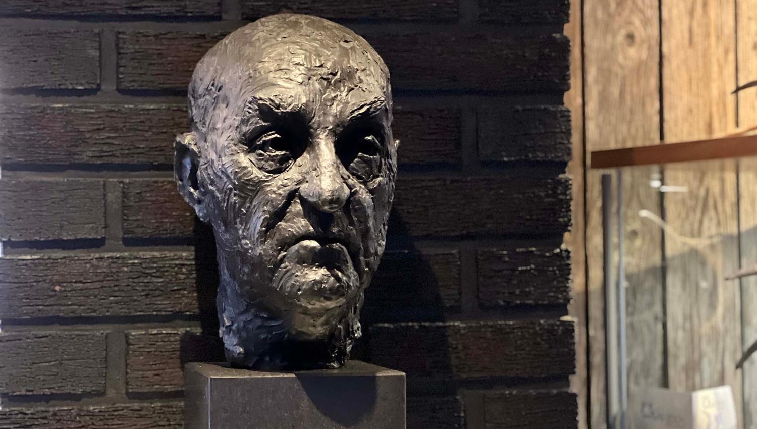 Byste av Joralf Jørstad