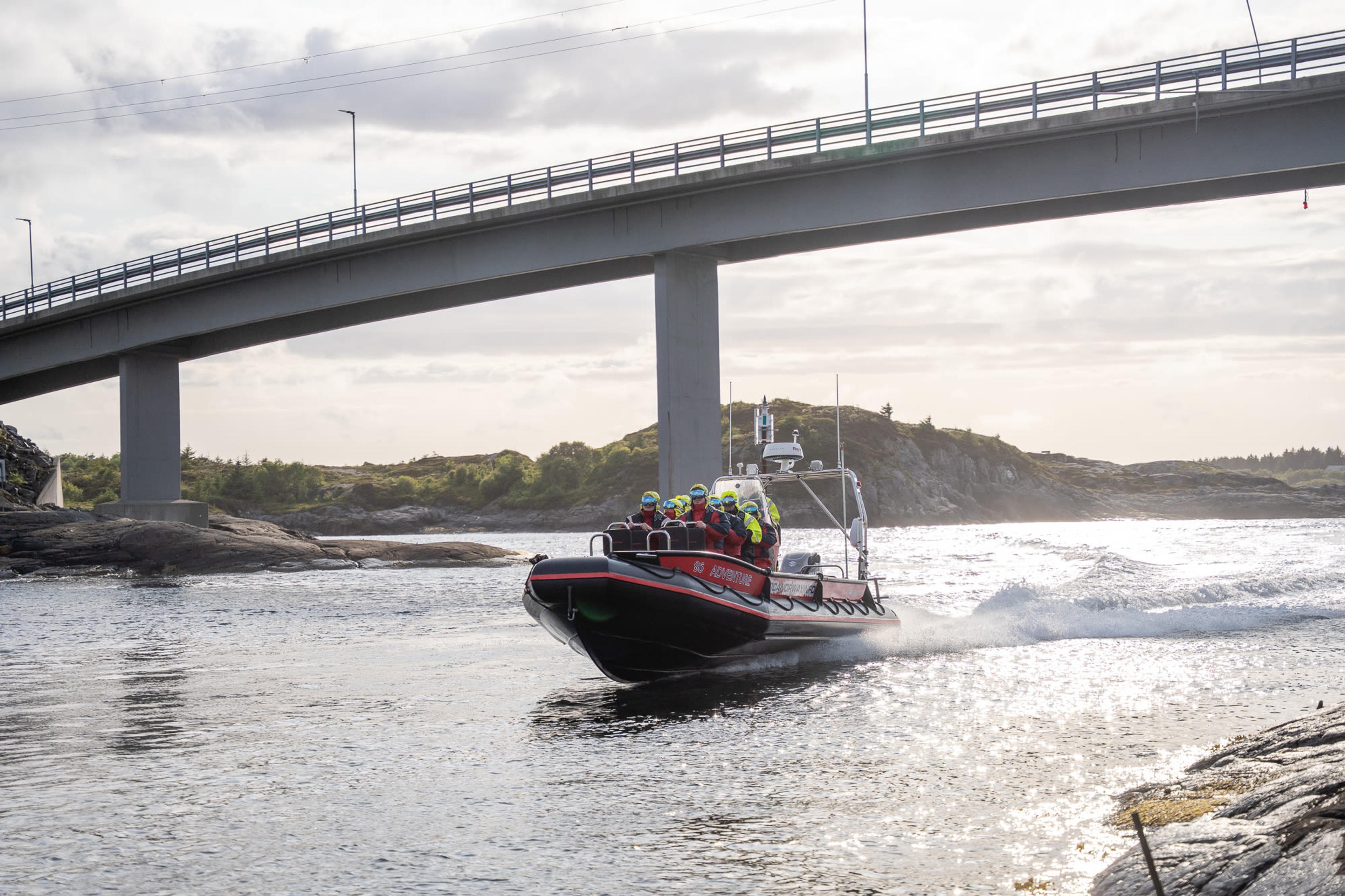 RIB Safari - Strømsholmen Seasport center