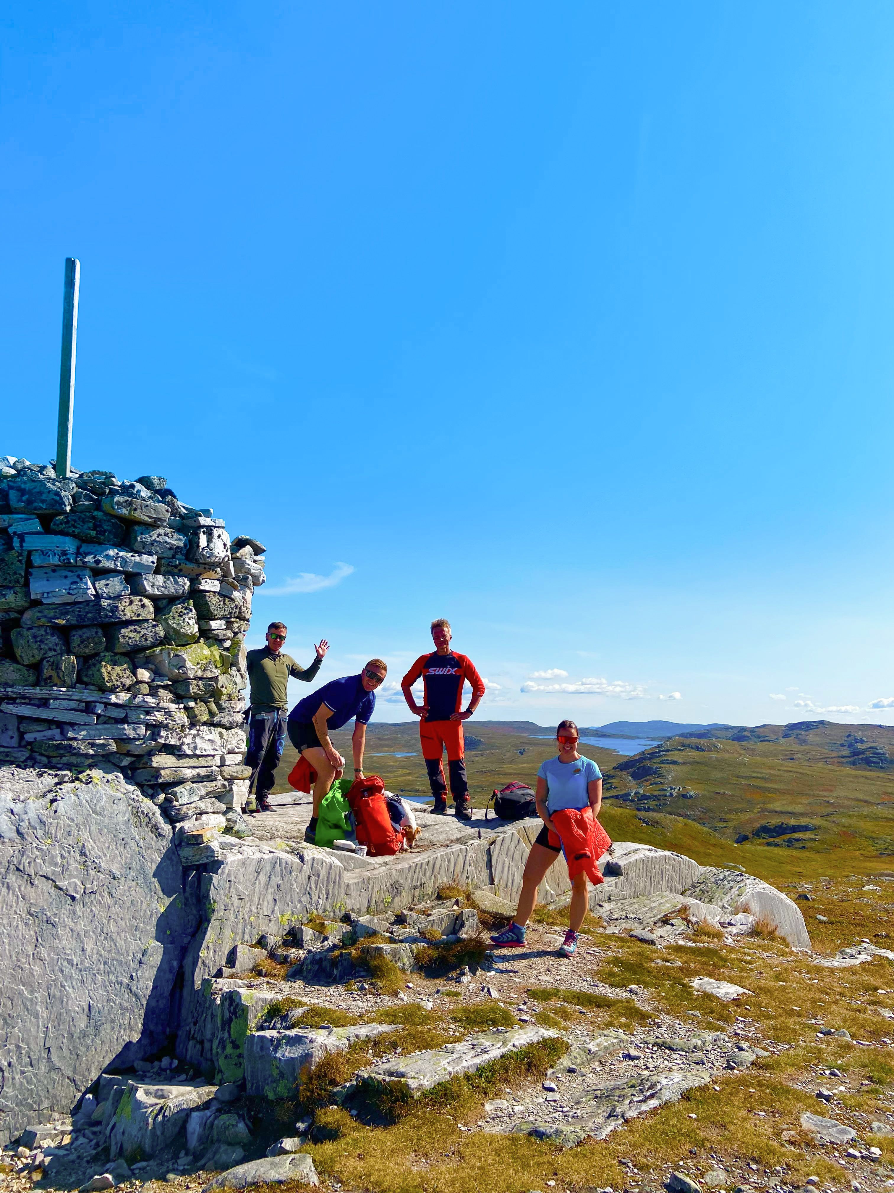 Happy hikers on Hallingnatten.
