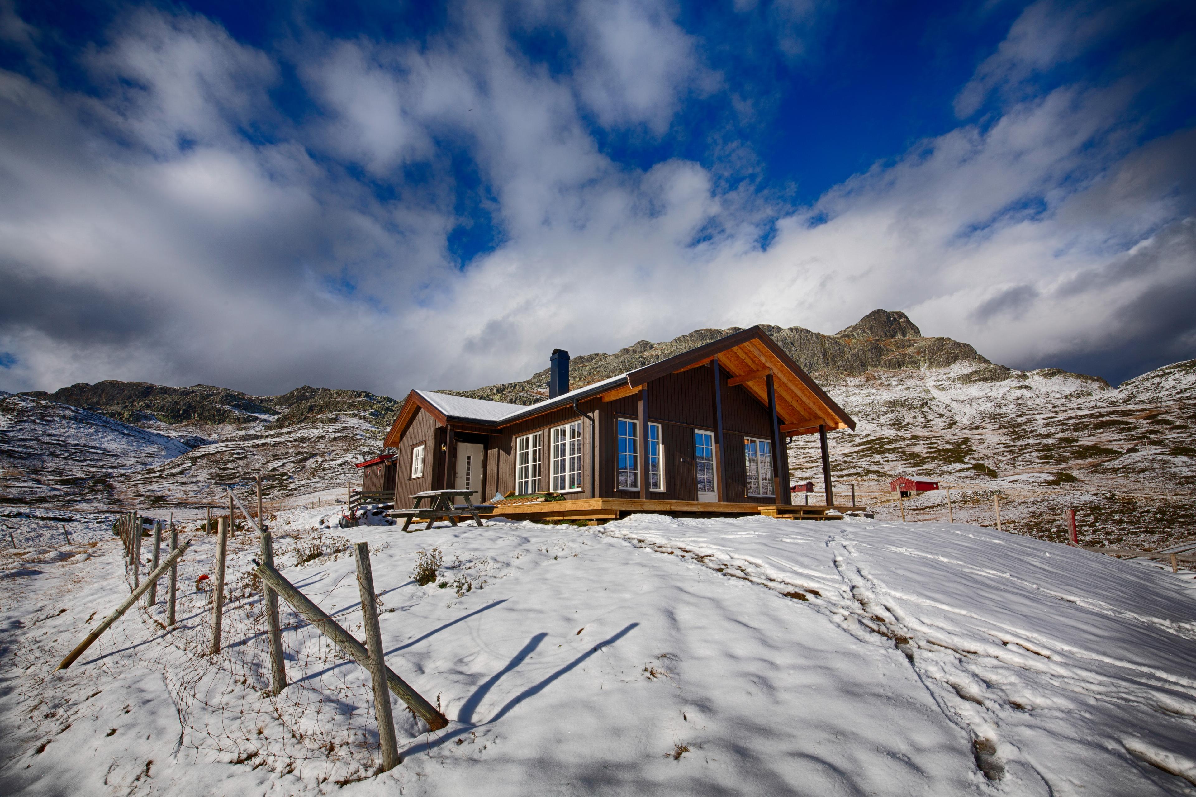 En av de flotte utleiehyttene til Beitostølen Booking Service, med flott beliggenhet på fjellet.