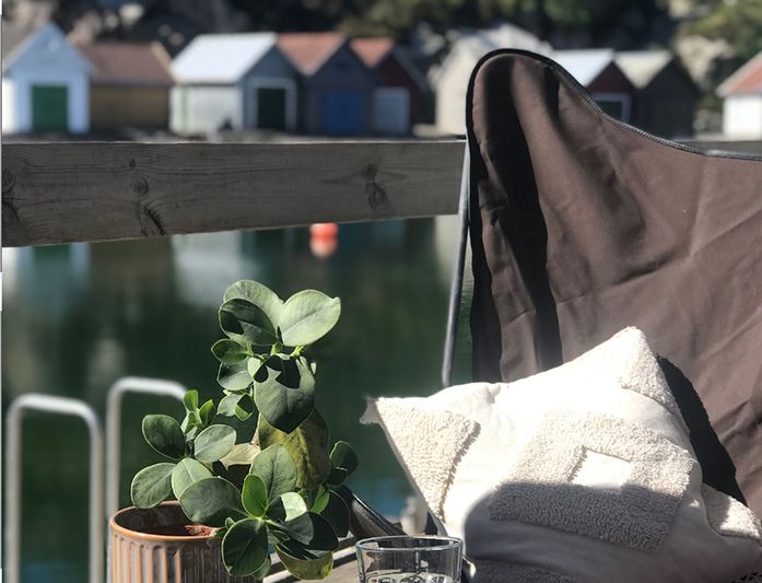 Nyt - like ved sjøen  - på PS Bryggekafé