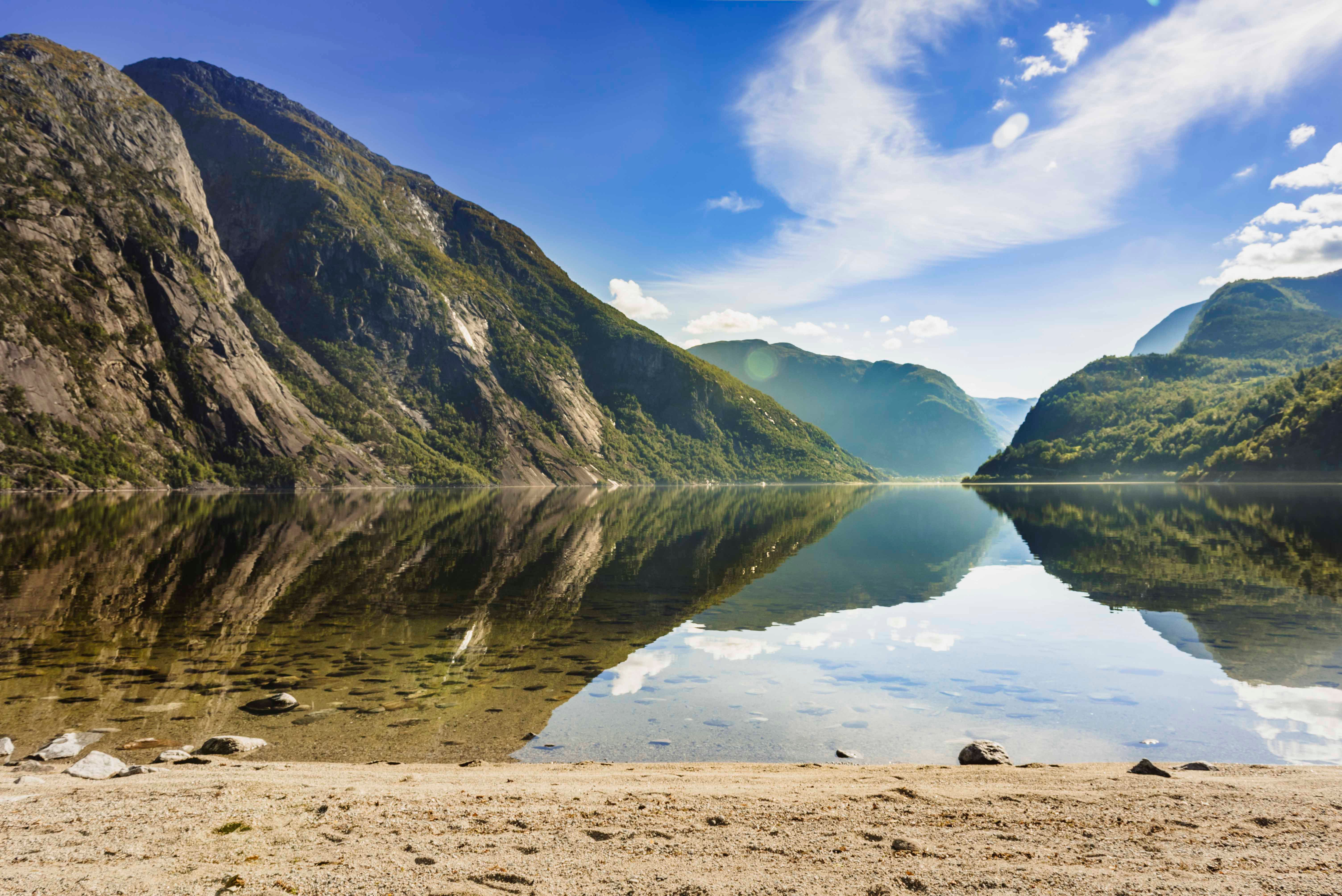 Eidfjordvatnet av Meng Tian - web