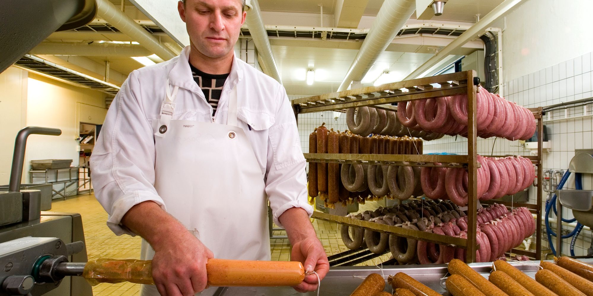 Inderøy butchery shop pølseproduksjon