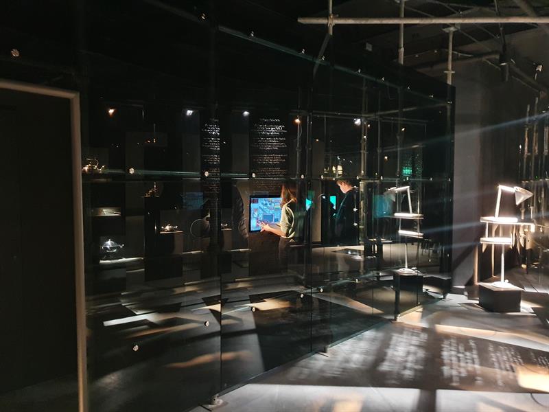 Inne på Aluminiummuseet i Holmestrand