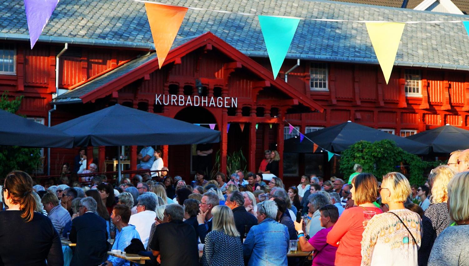 People at the Kurbadhagen