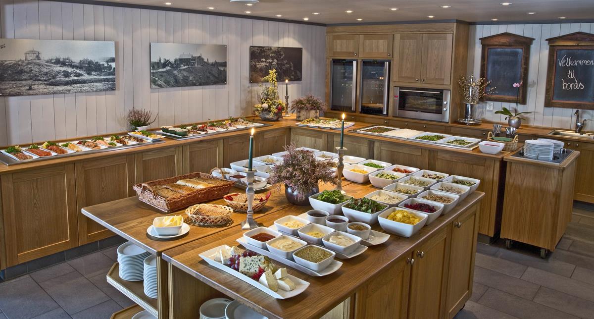 Buffet på Rustad Hotell & Fjellstue