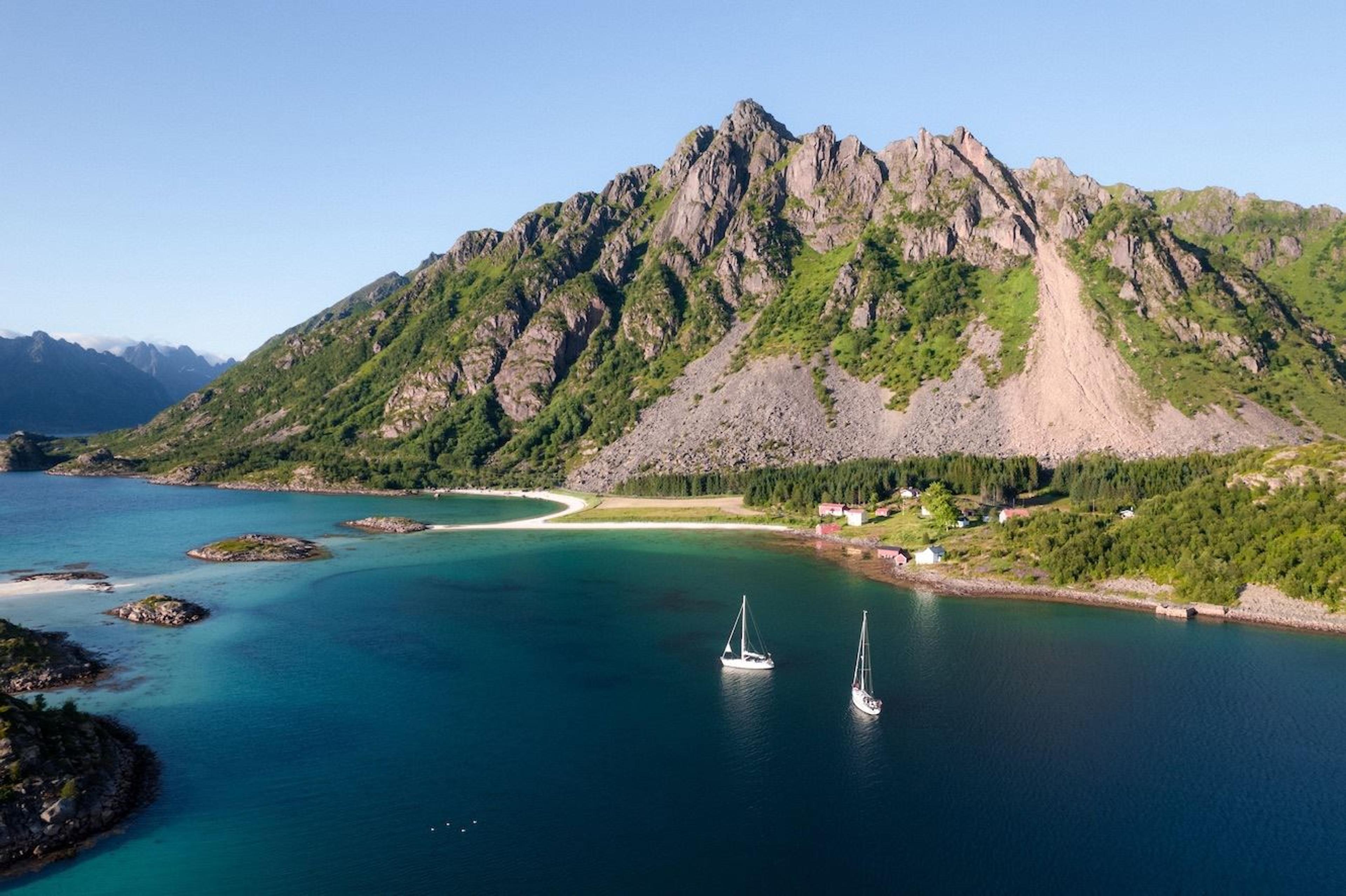 Sail from Lofoten – 4-day trip from Bodø to Svolvær