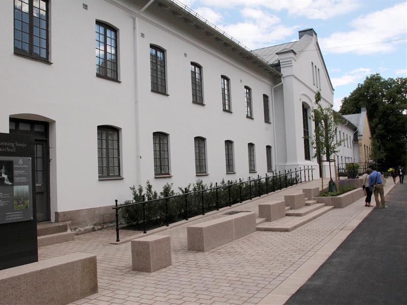 Inngangspartiet, Dronning Sonja Kunststall, Oslo