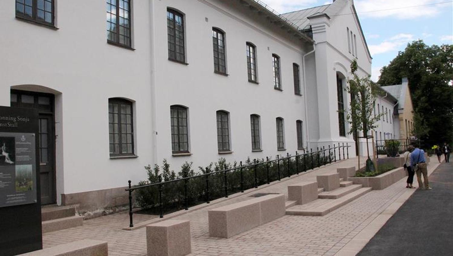 Inngangspartiet, Dronning Sonja Kunststall, Oslo