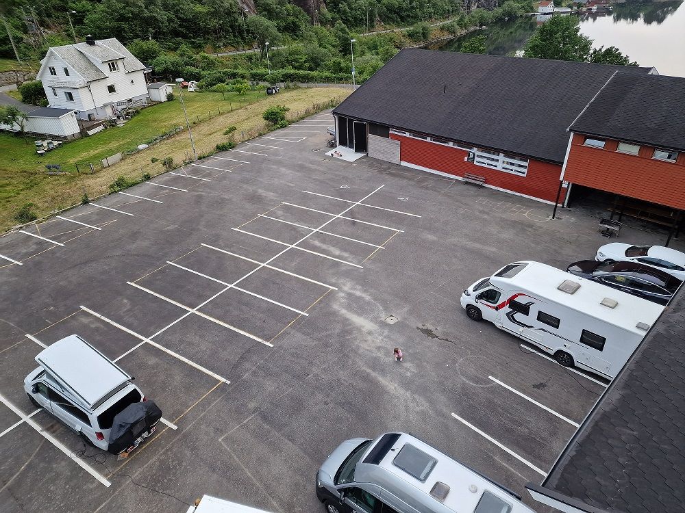 Brufjell Hostel & Parking 4