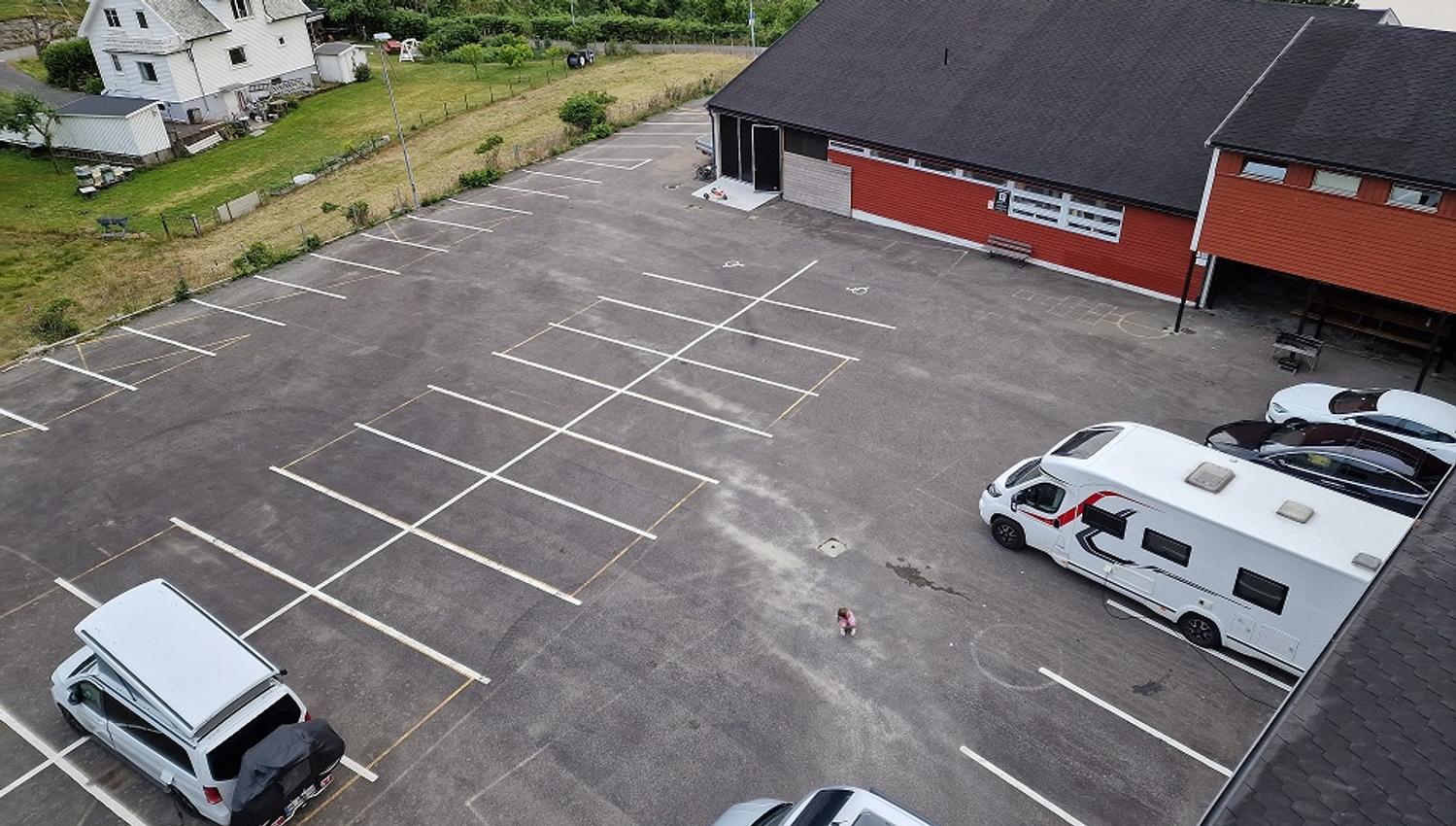 Brufjell Hostel & Parking 4