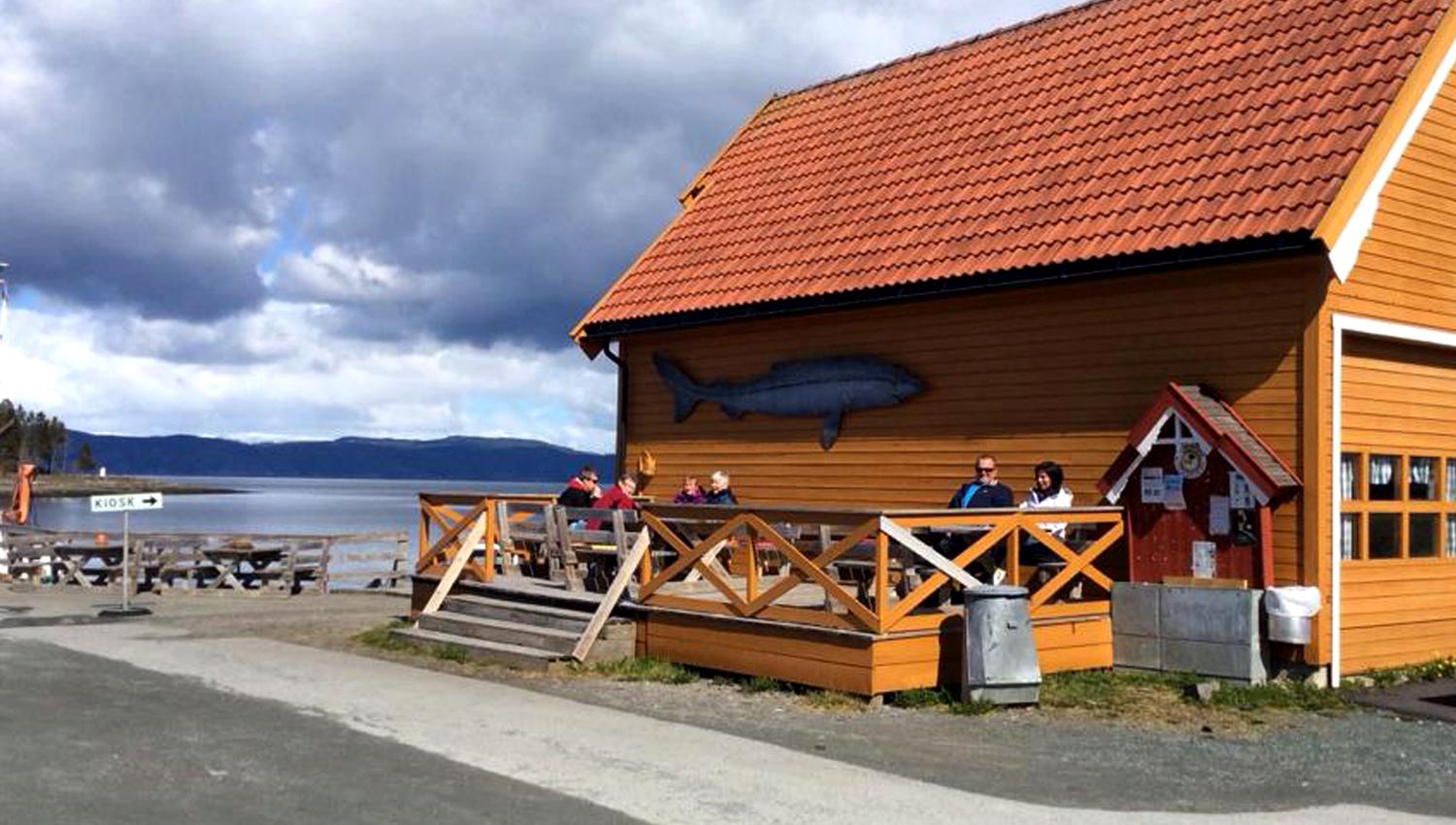 Food service during the summer season