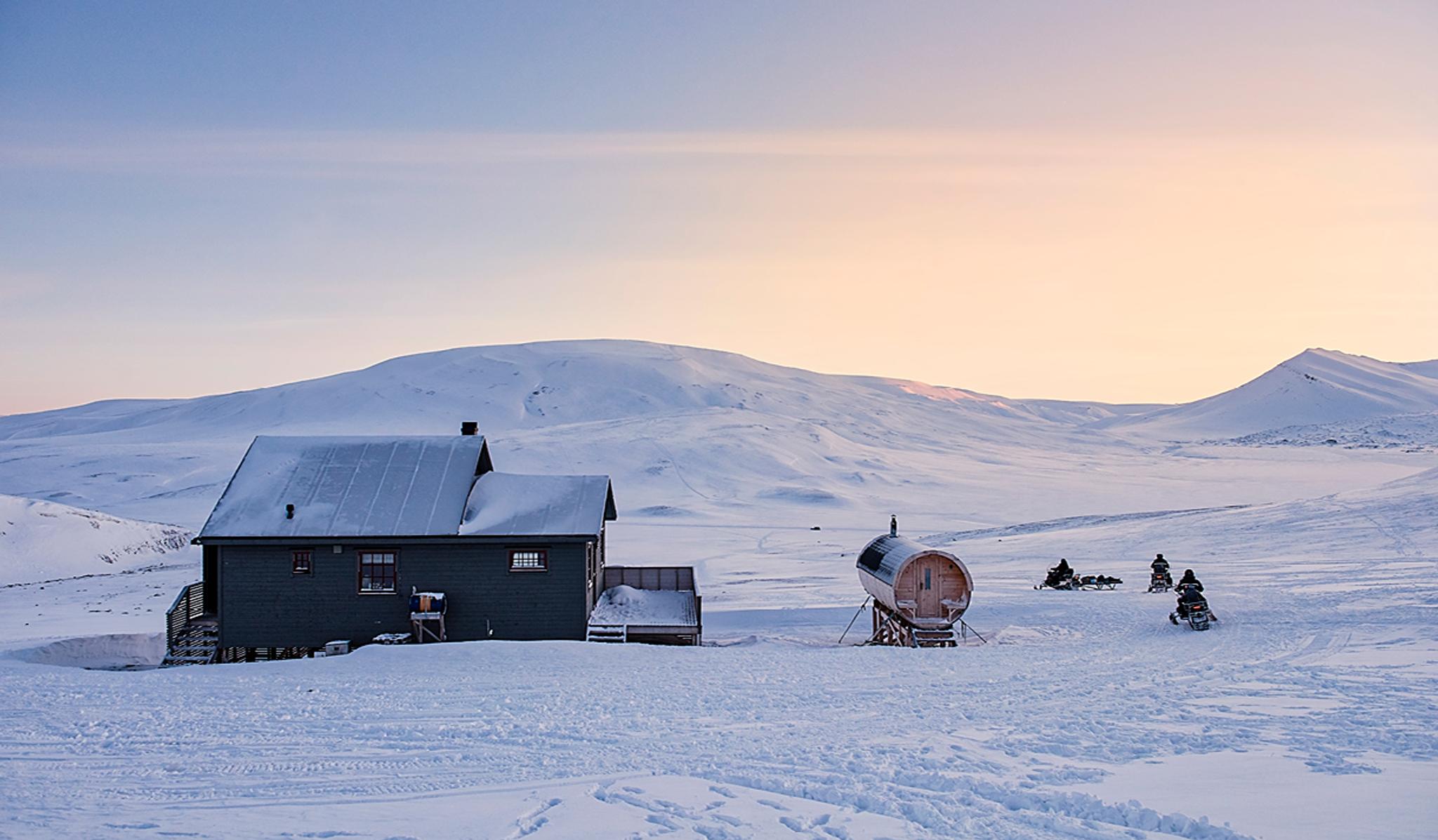 Juva Cabin in daylight on a wintery day