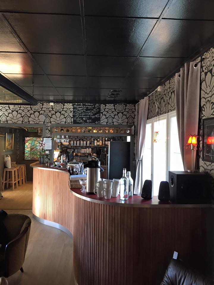 Inside the music bar