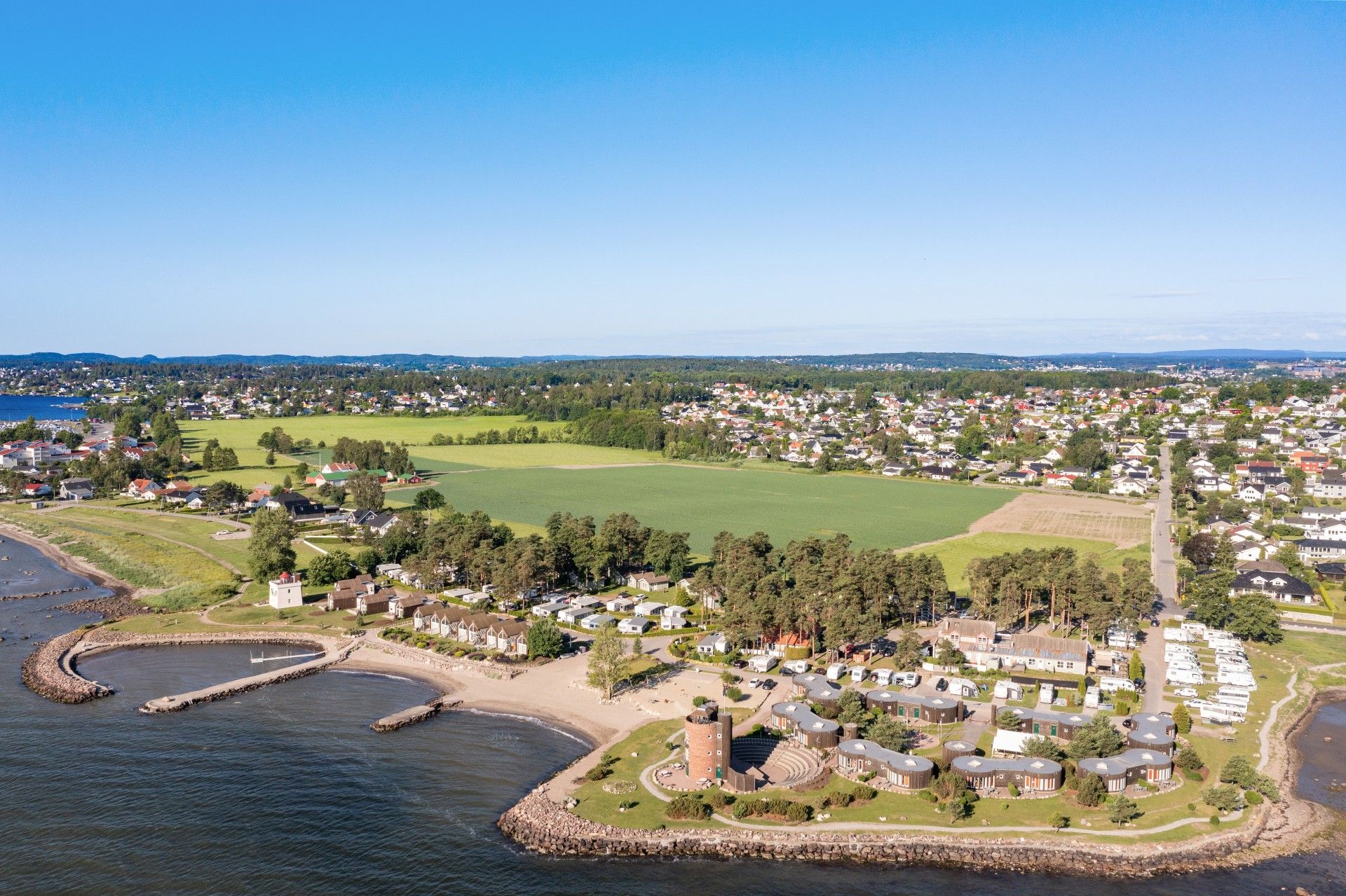 Oversiktsbilde over Furustrand Camping