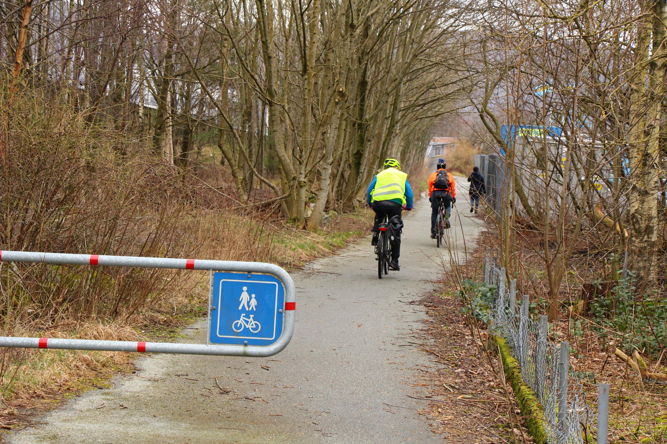Sykkeltur fra Lurastø til Gausel stasjon