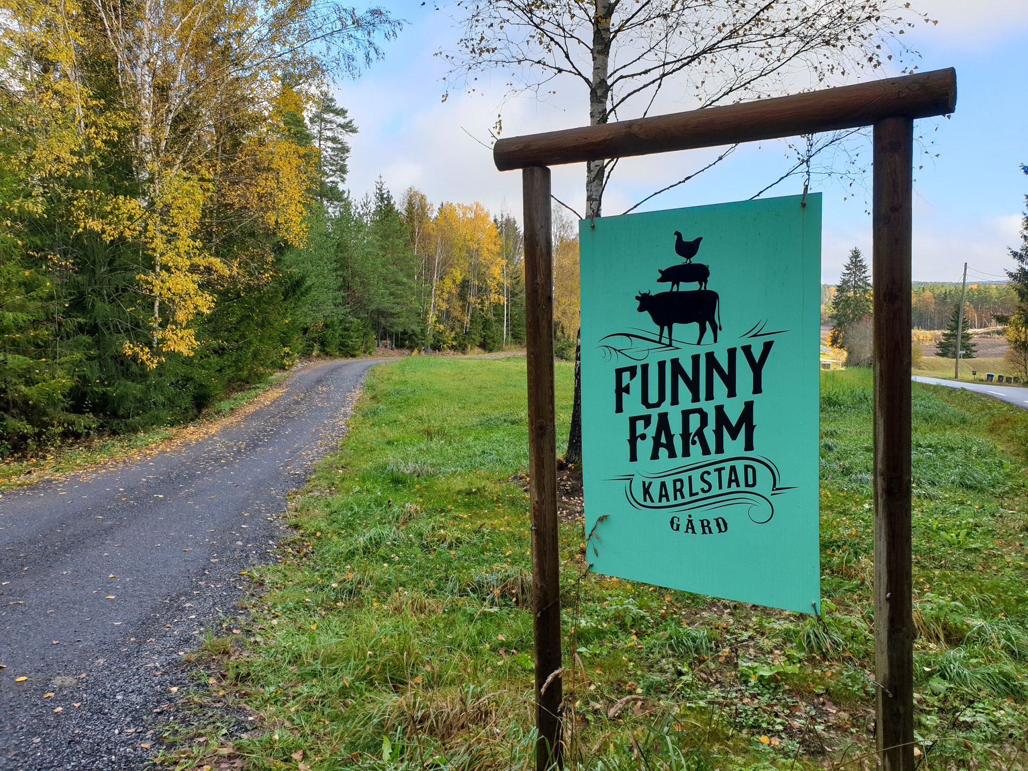 The entrance of Funny farm