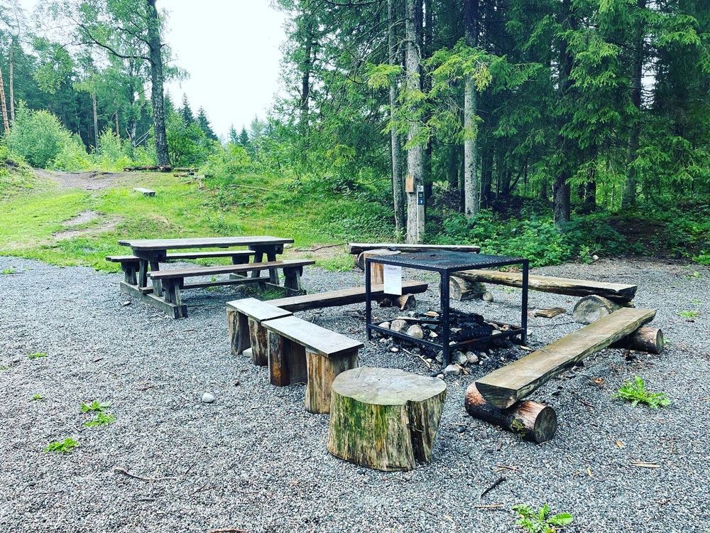 rest area by the hiking trail in Skien leisure park