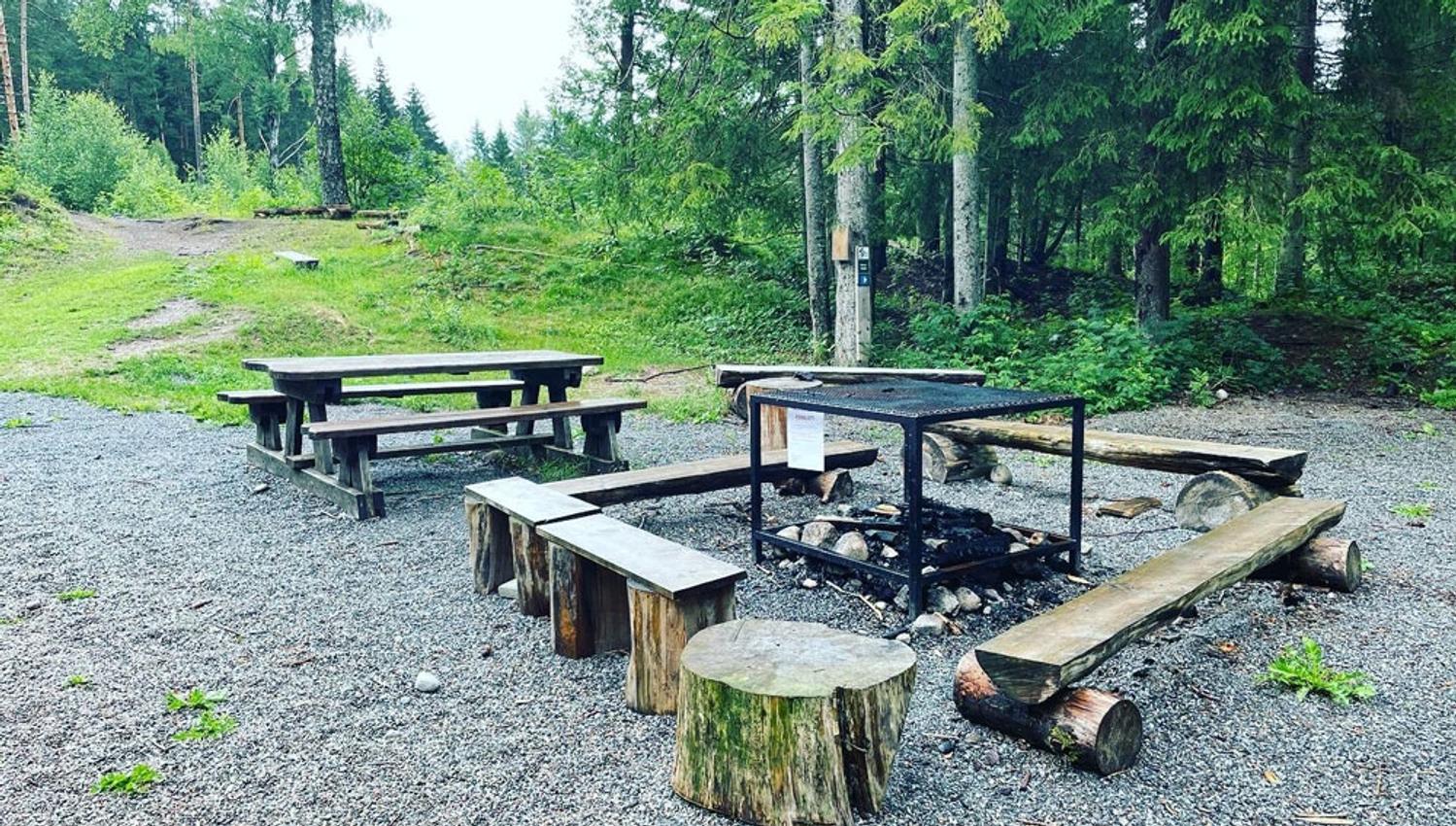 rest area by the hiking trail in Skien leisure park
