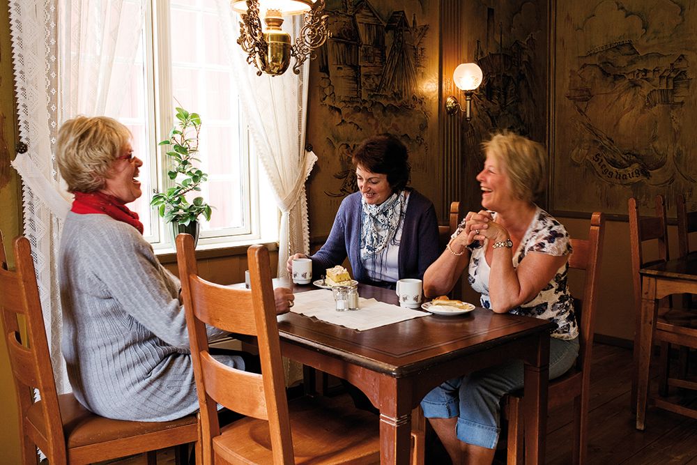 Glade gjester på Kaffestuggu