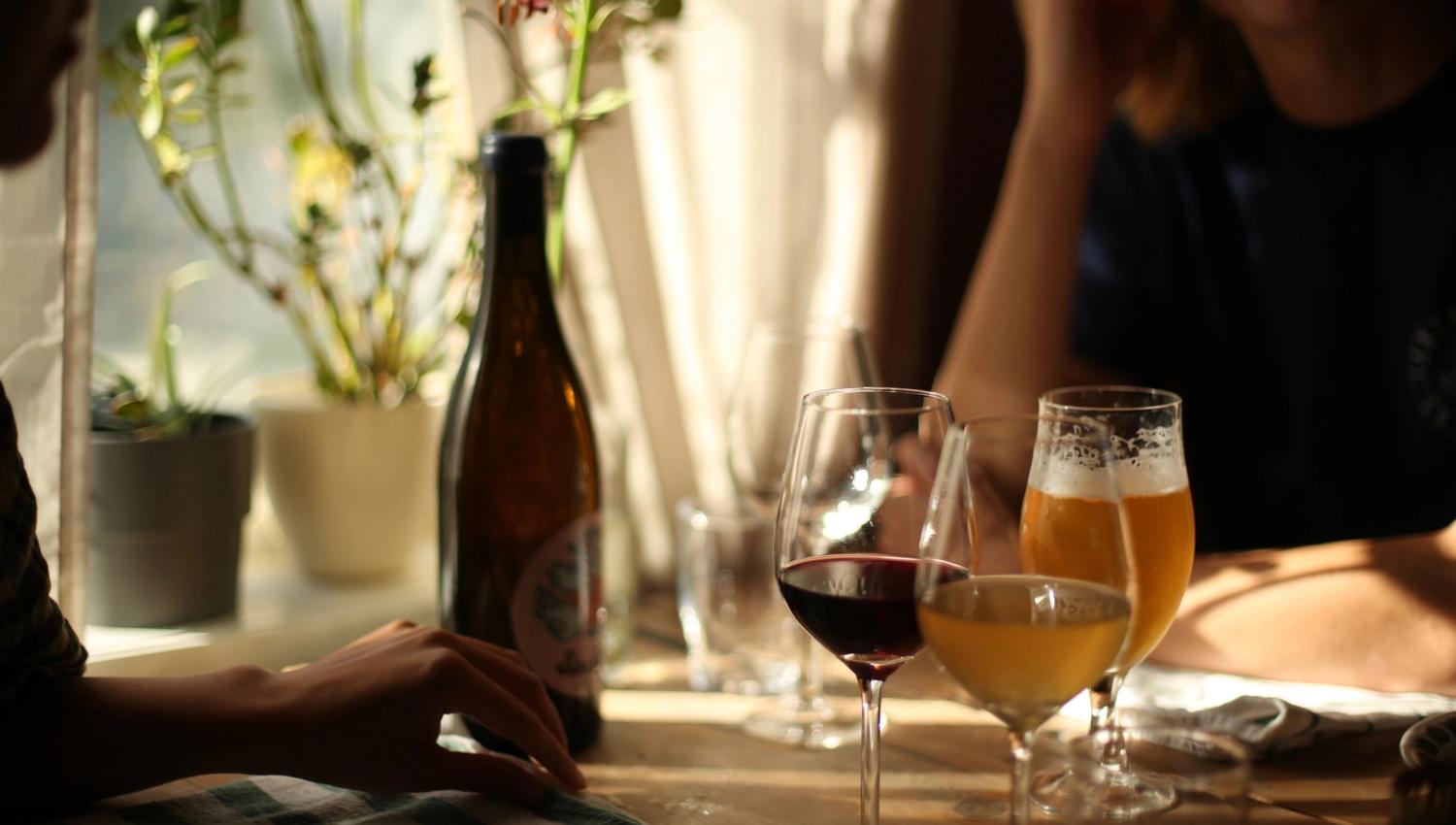 Folk på restauranten