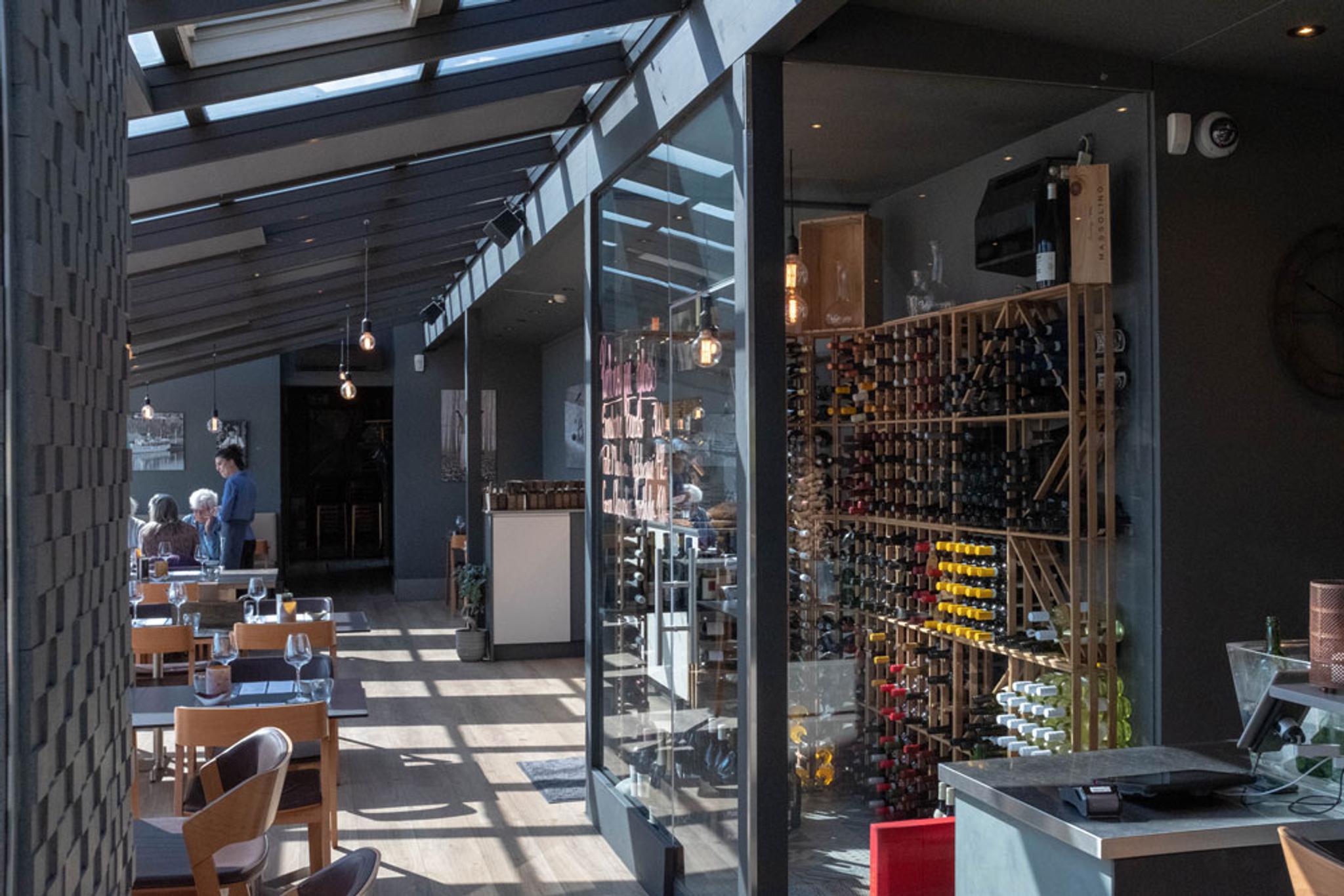 restauranten med vinskap på Strøm mat og bar i Skien