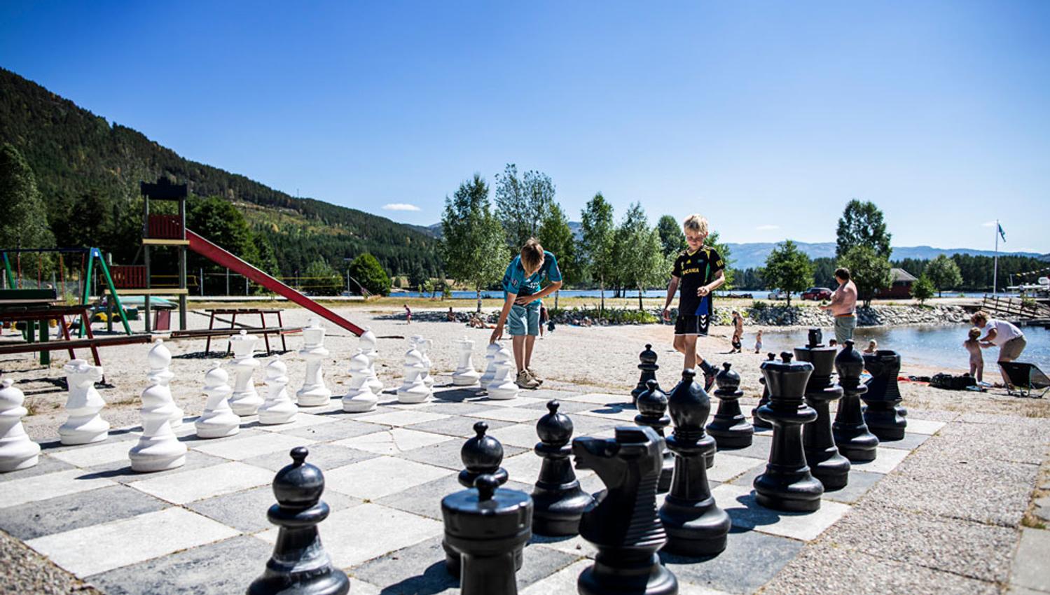 Sjakkspill på Straand Sommerland i Vrådal