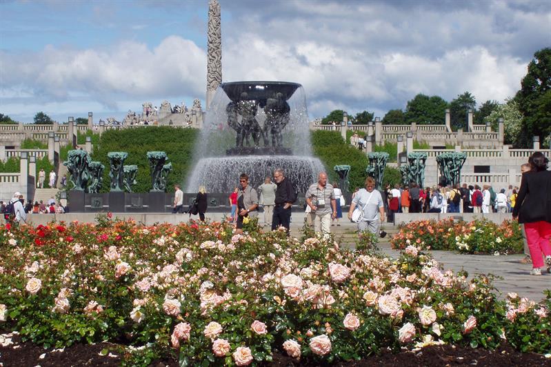 The fountain in front of the Monolith.