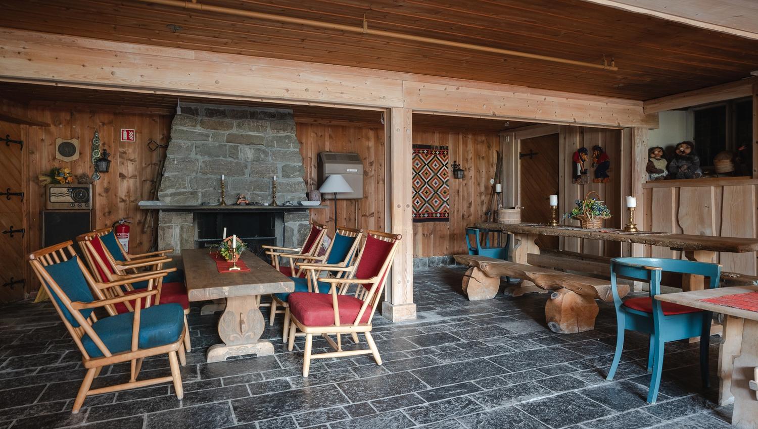 Leikanger FjordHotel
