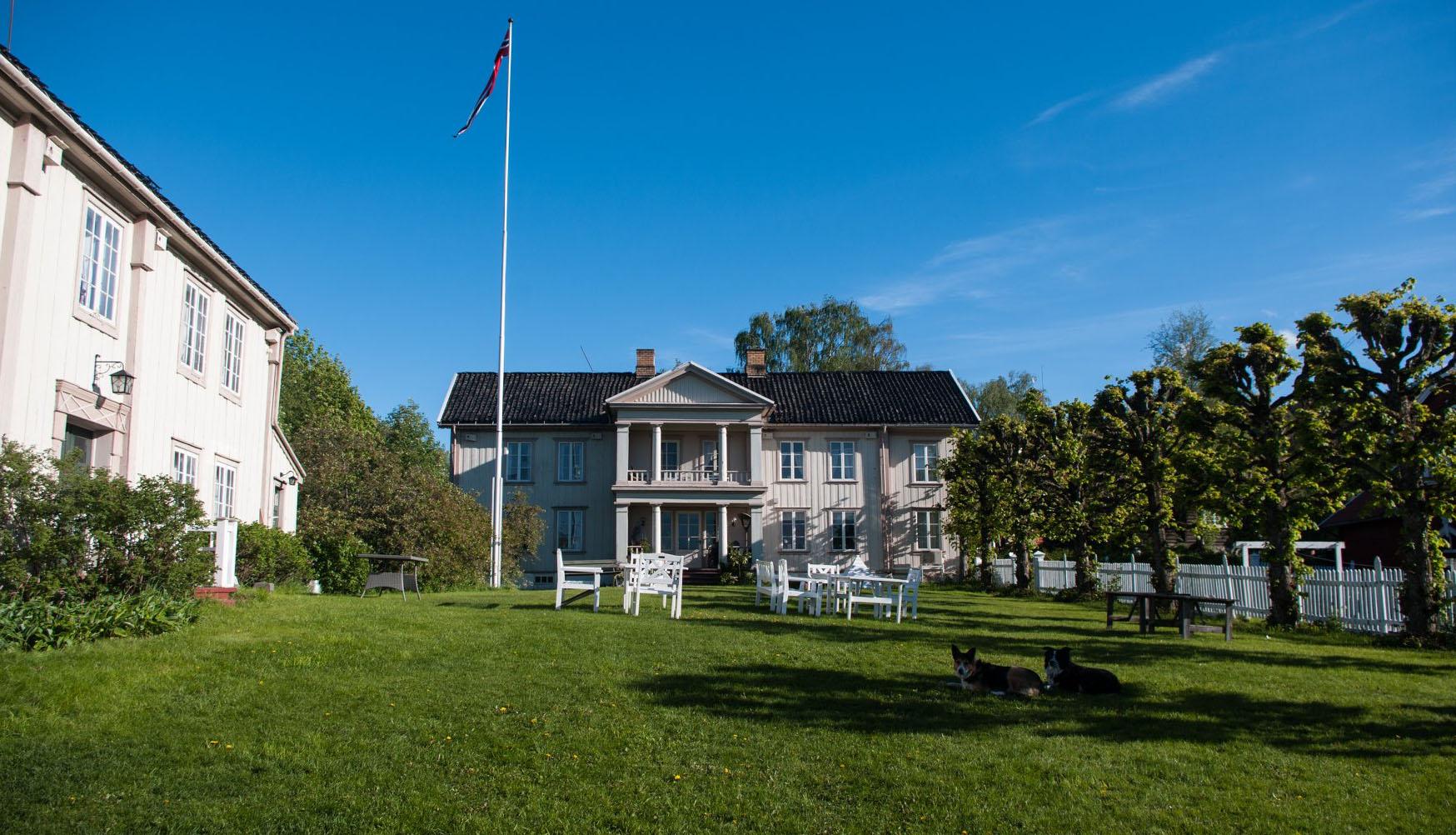 Annexstad gård - Hovedbygningene