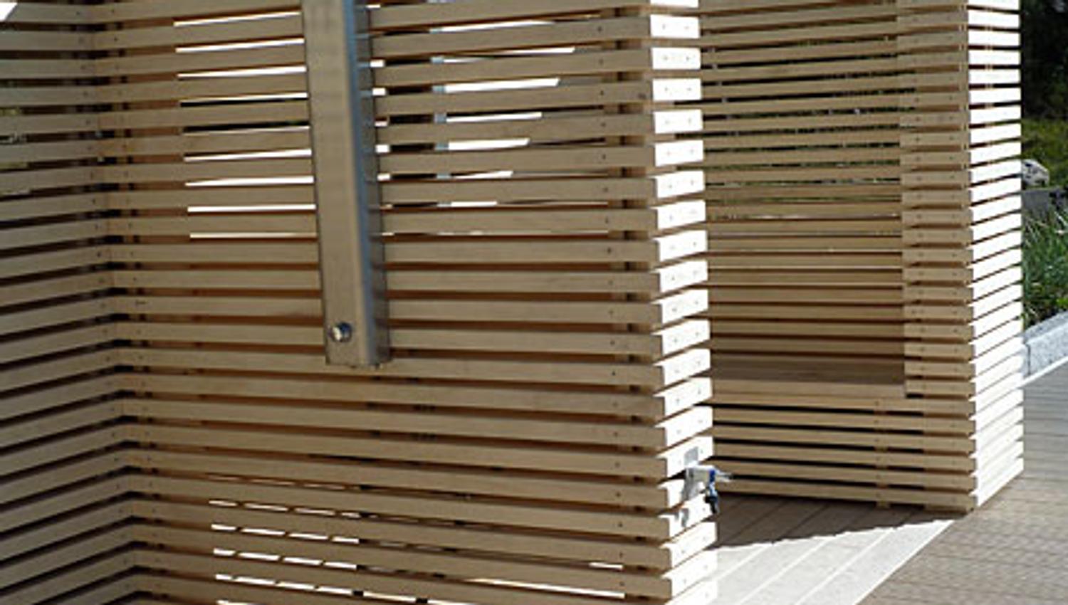 Dusj på Kroksand badestrand