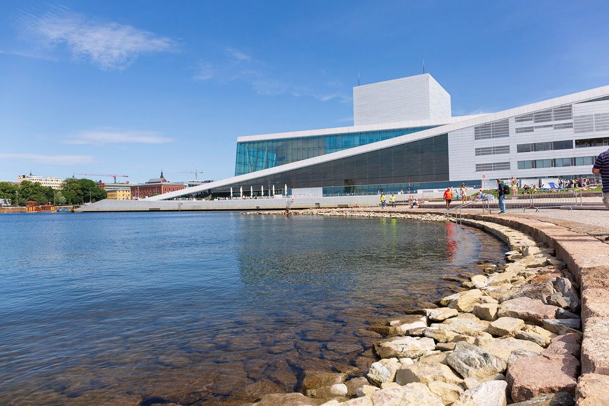 Operastranda mot Operaen