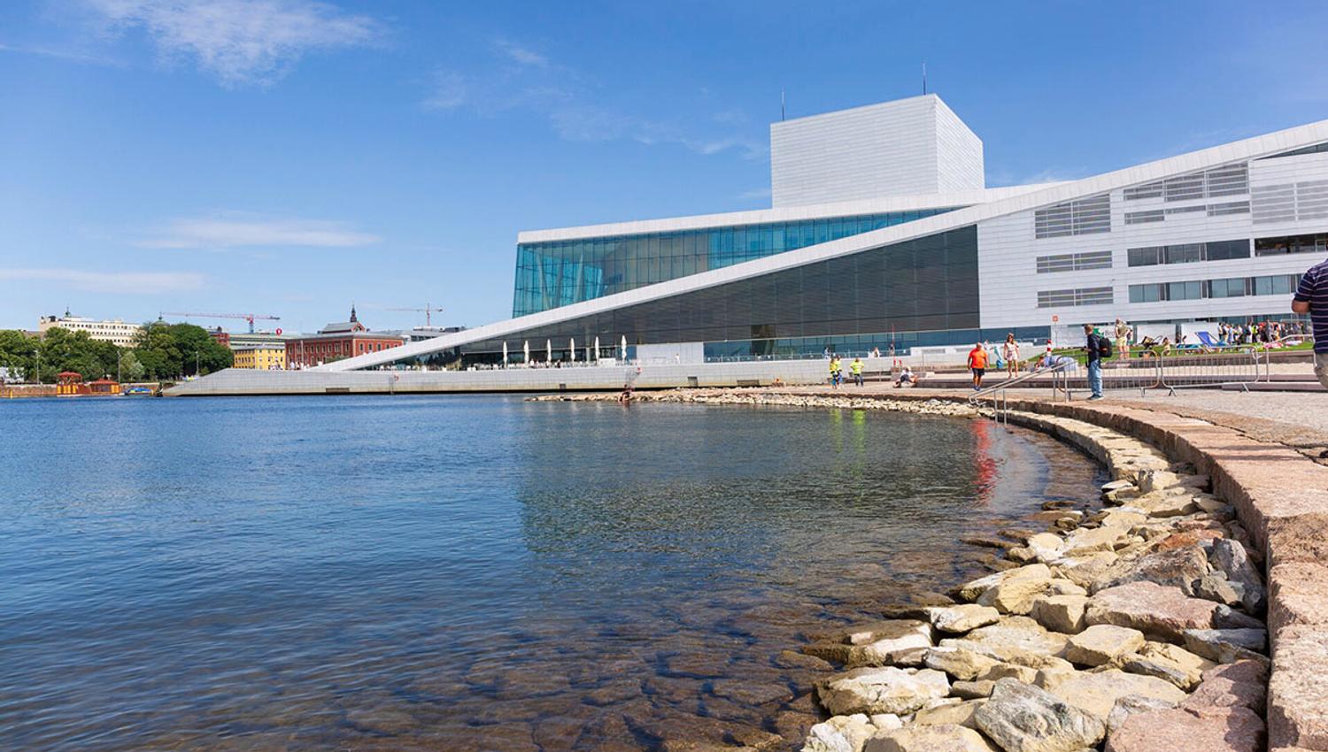 Operastranda mot Operaen