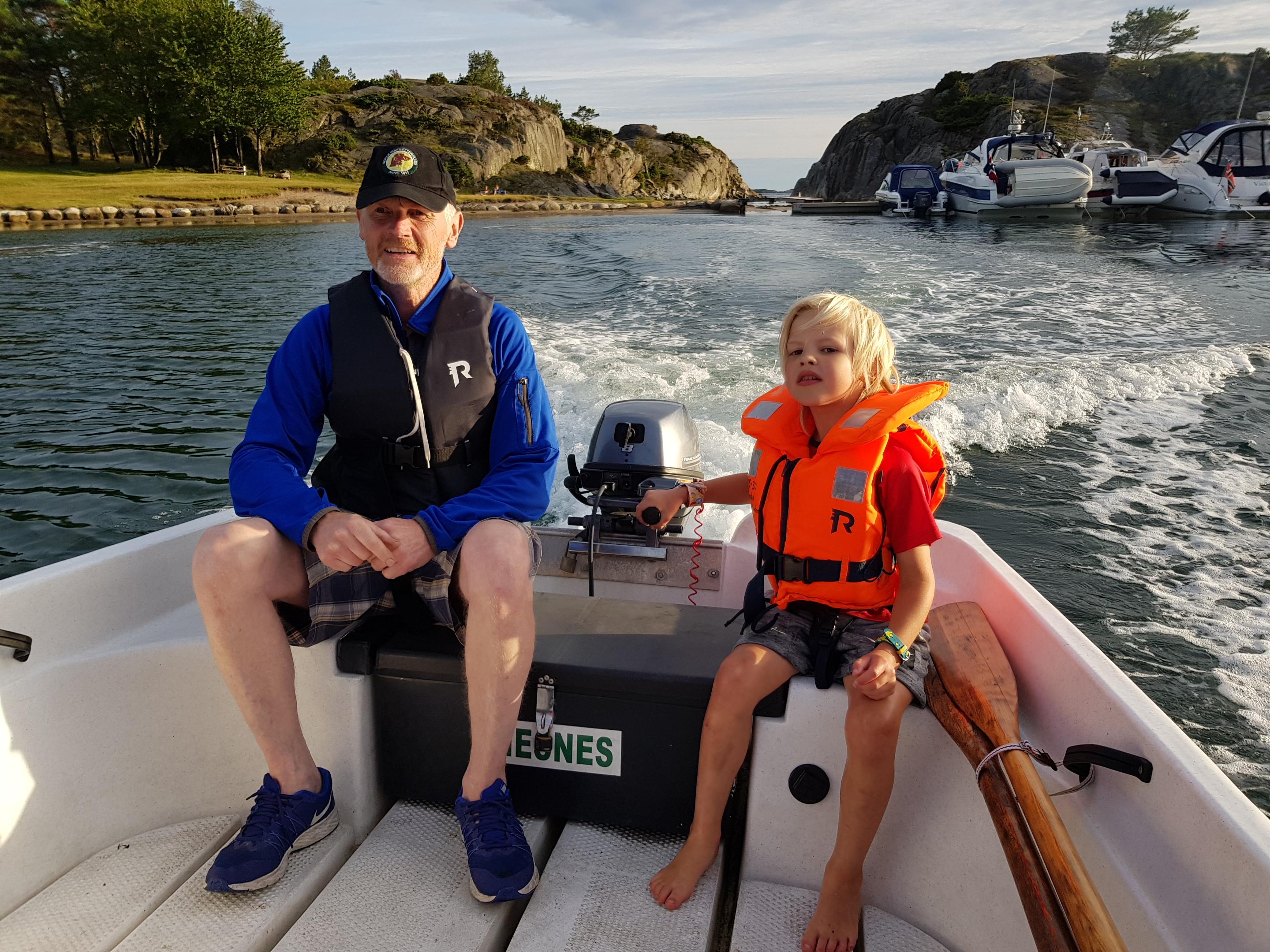 På båttur til Ytre Maløya