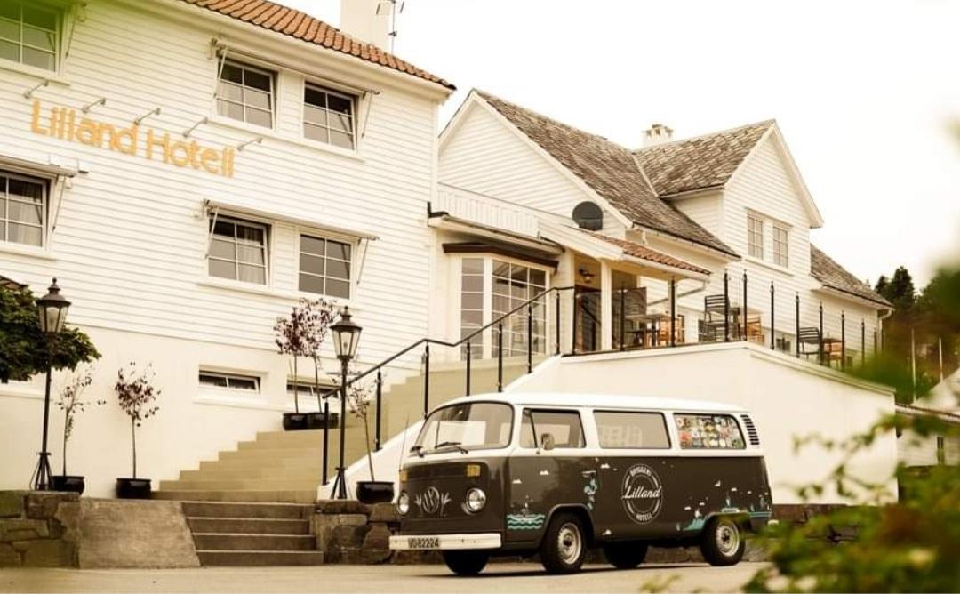 Lilland Bryggerihotell på Tau