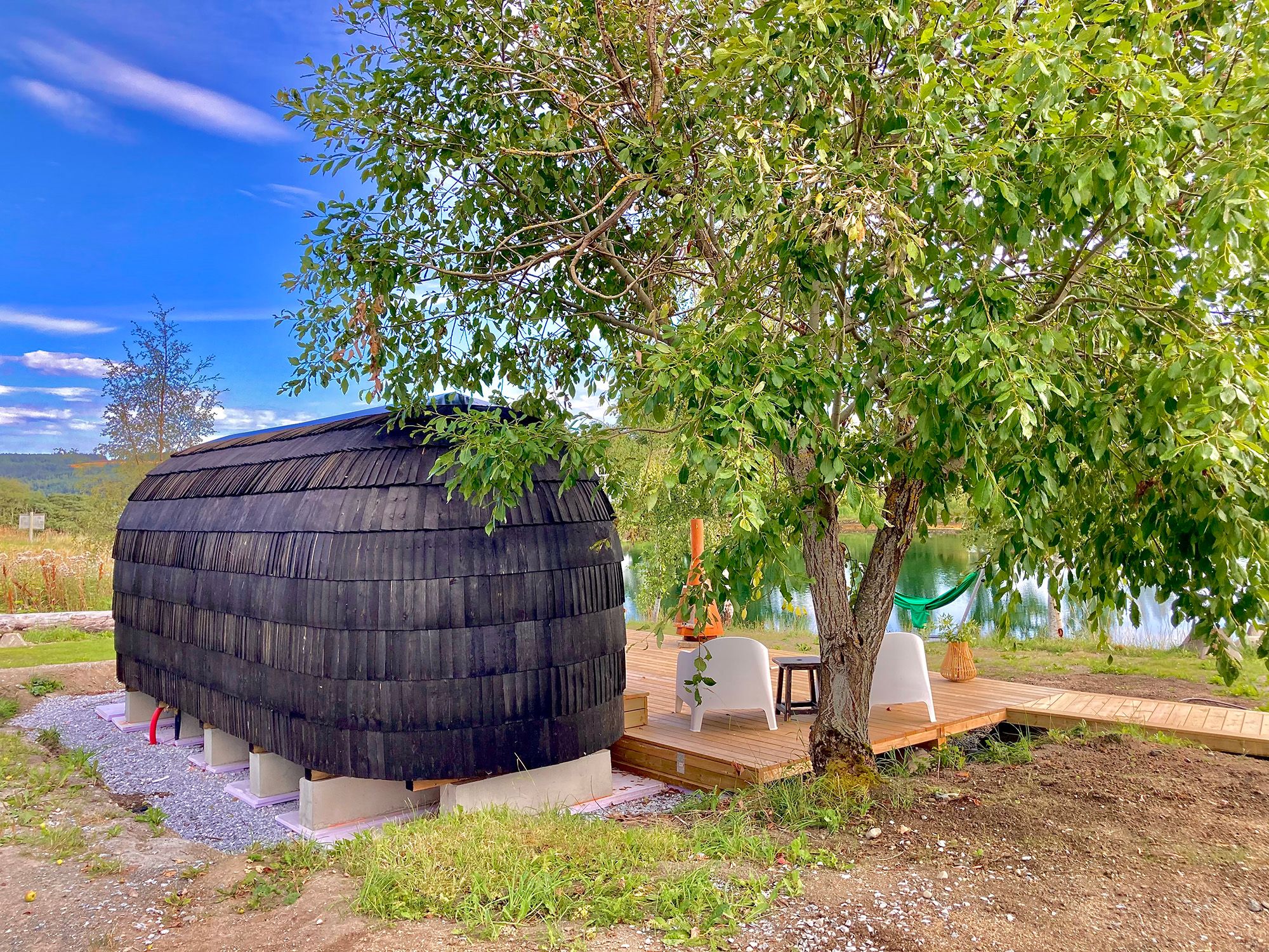 Saga Sauna på Inderøy langs Den Gyldne Omvei. Vakker beliggenhet helt ved Borgenfjorden.