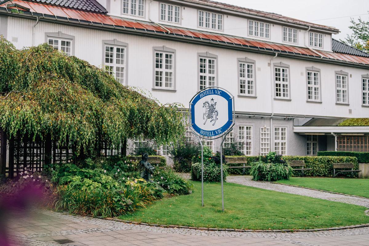 Forsiden av Hotell Vic i Porsgrunn