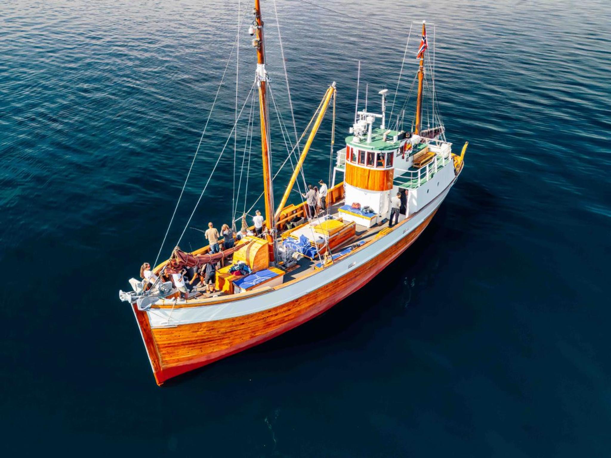 Hermes ll boat out at sea