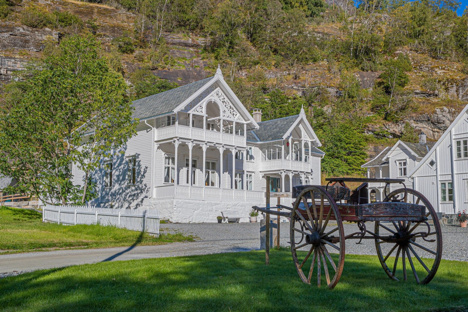 Husum Hotel, Lærdal