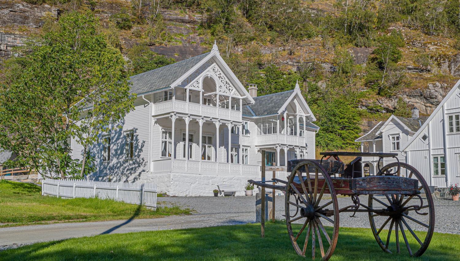 Husum Hotel, Lærdal