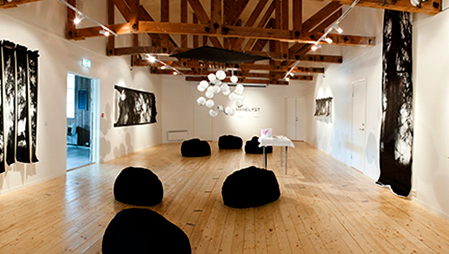 Saga - centre for photography - the gallery