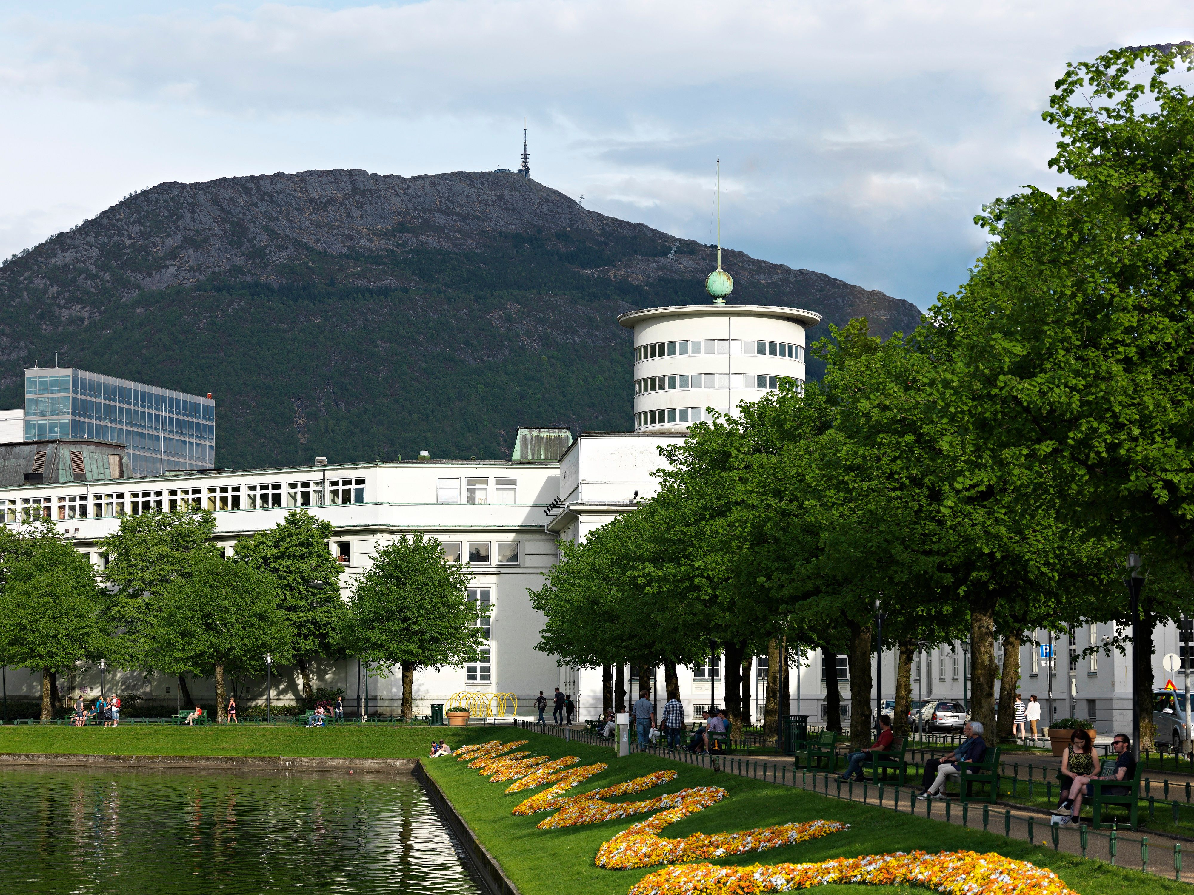 Lysverket, centrally located by KODE art museums.