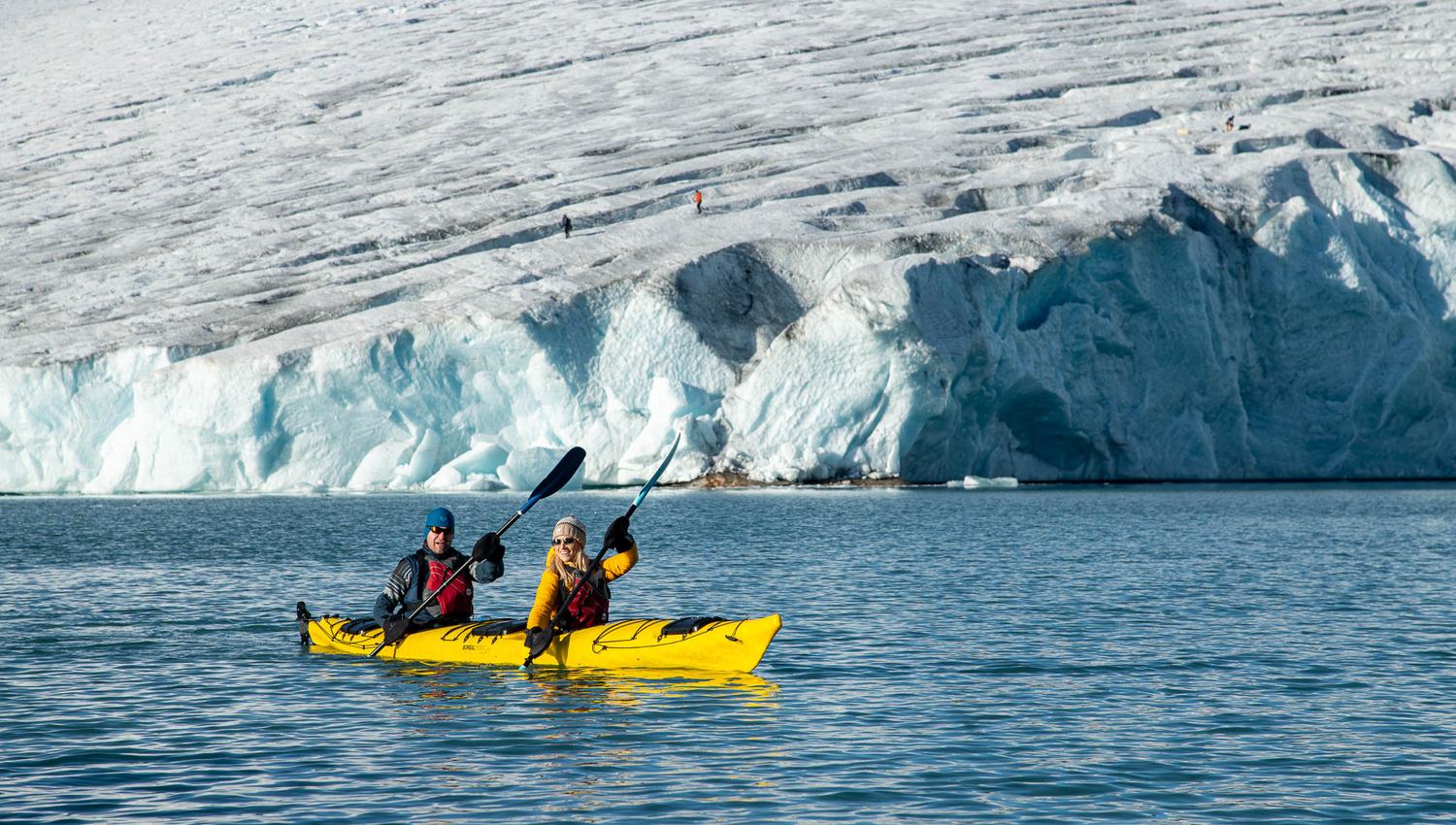 Brevandring & kajakkpadling, Austdalsbreen