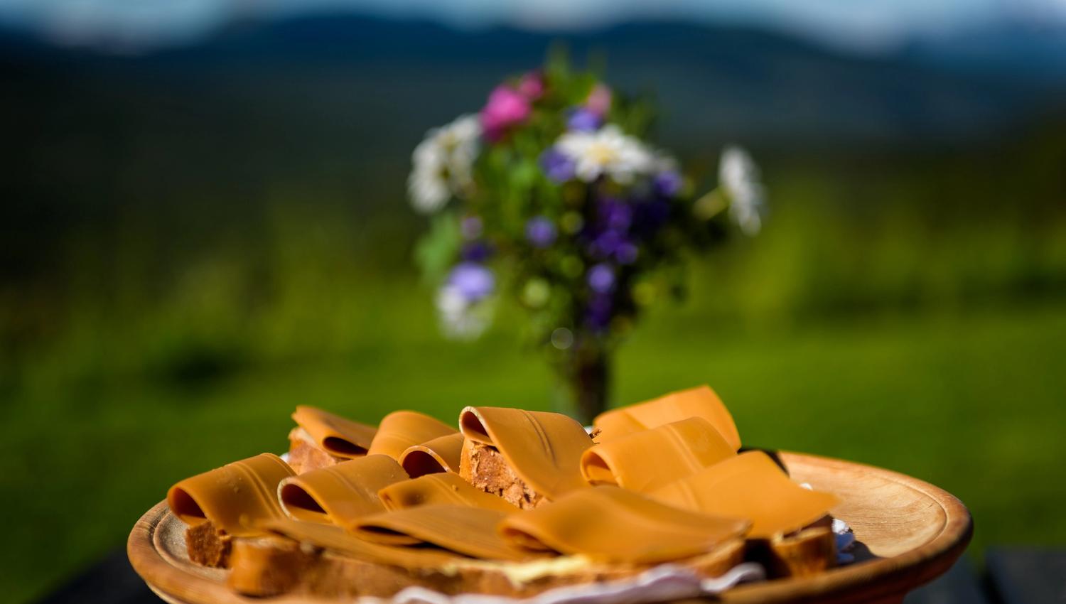 Sandwishes with brown cheese from Gudbrandsdalen