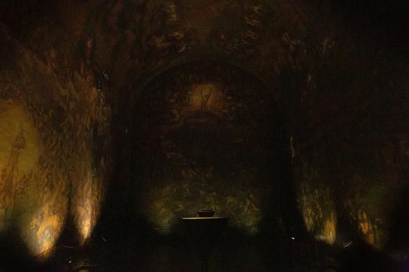 Interiør av mausoleet.