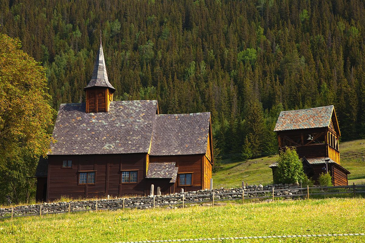 Lomen stavkirke