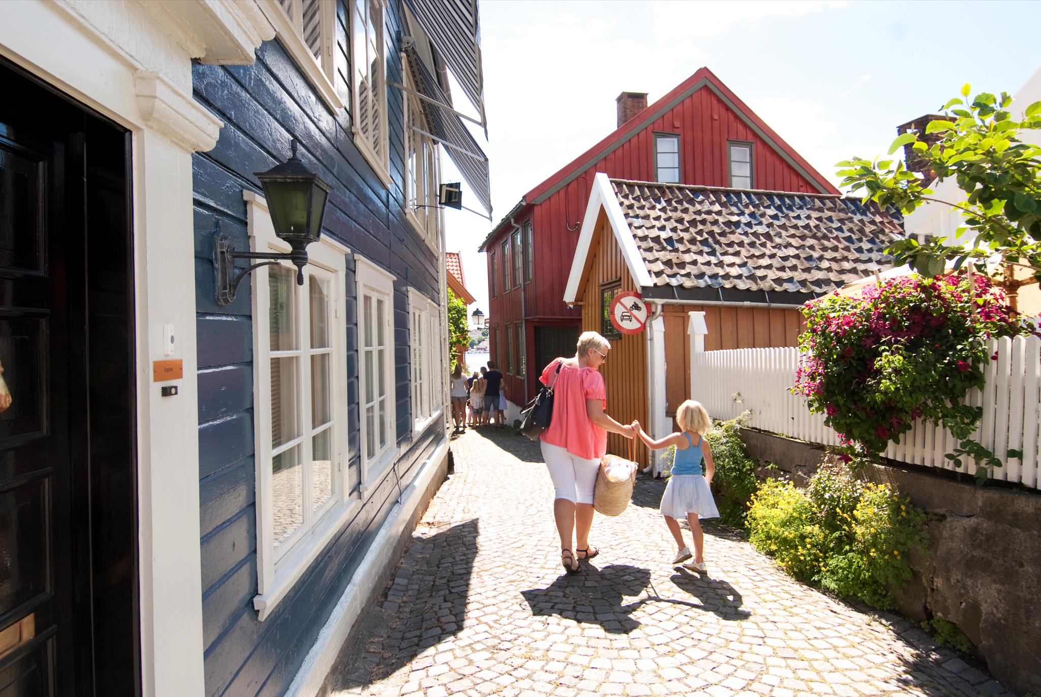 Øvre Tyholmen i Arendal med trange smug